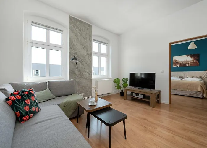 Spacious With Wifi & Smart Tv Remote Working By Renters Wrocław