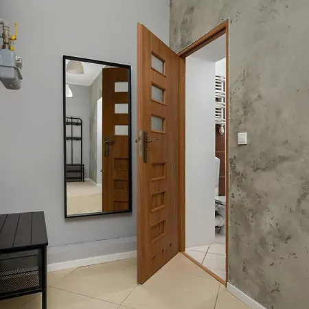 Apartment Spacious With Wifi & Smart Tv Remote Working By Renters Wroclaw