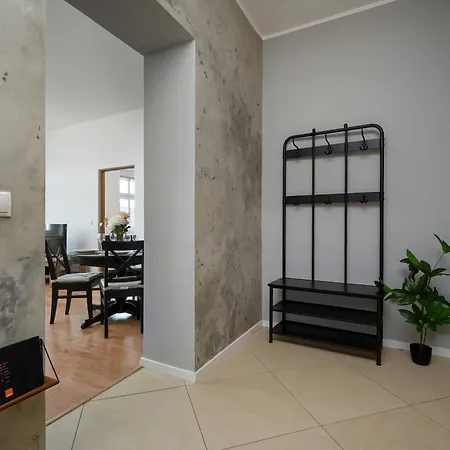 Spacious With Wifi & Smart Tv Remote Working By Renters *