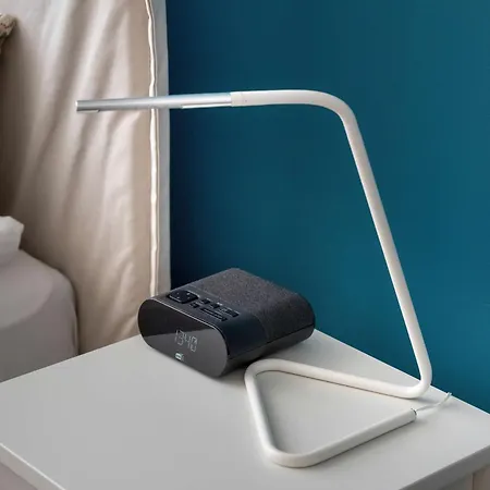 Spacious With Wifi & Smart Tv Remote Working By Renters Daire Wroclaw