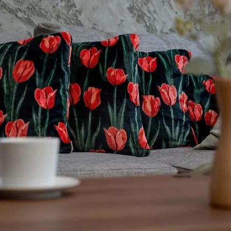 Spacious With Wifi & Smart Tv Remote Working By Renters Daire *