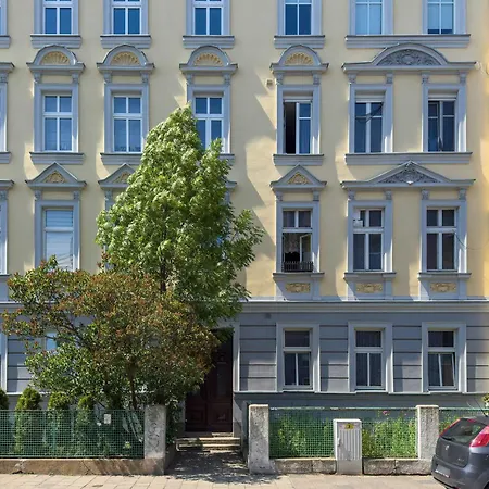 Apartment Spacious With Wifi & Smart Tv Remote Working By Renters